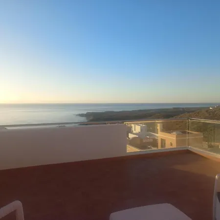 Chris Ocean View La Listada